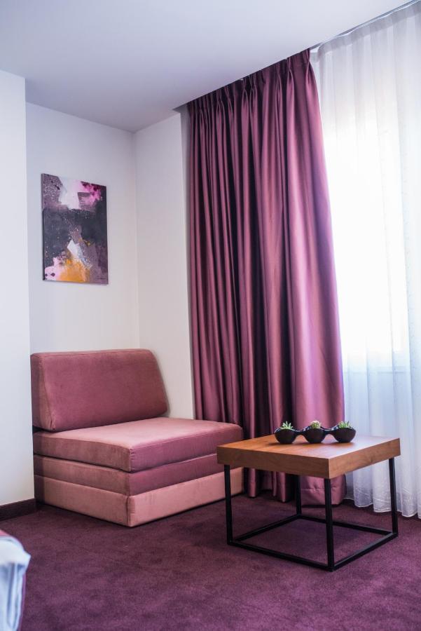 Hotel Bograd - Apartments & Lounge Station Struga Buitenkant foto